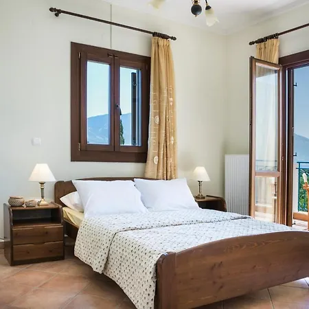 Villa Cara Metaxata